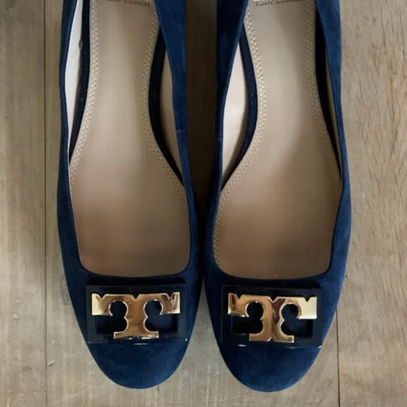 Tory Burch Women’s Gigi Suede Pump Shoe Block Heel Symphony Blue Gold Logo 10M - Picture 1 of 6